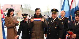 Video priča: Svečano otvorena još tri obnovljena vatrogasna doma na području Petrinje
