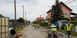 Video priča: Prekinuto desetljeće zanemarivanja: počela sanacija glavne prometnice u središtu Budaševa